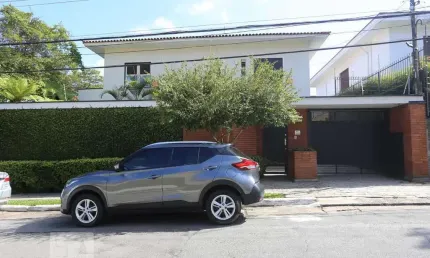 Casa para Venda - Pacaembu, 3 Quartos,  500 m² - São Paulo