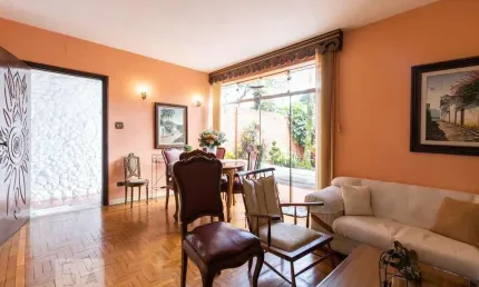 Casa para Venda - Moema, 3 Quartos,  199 m² - São Paulo