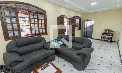 Casa para Venda - Heliópolis, 3 Quartos,  230 m² - Belo Horizonte
