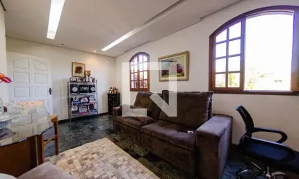 Casa para Venda - Dom Bosco, 3 Quartos,  450 m² - Belo Horizonte