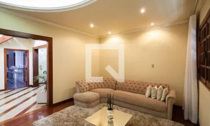 Casa para Venda - Ouro Preto, 4 Quartos,  250 m² - Belo Horizonte