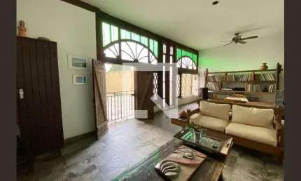 Casa para Venda - Cachoeirinha, 4 Quartos,  343 m² - Belo Horizonte