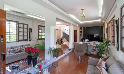 Casa para Venda - Trevo, 4 Quartos,  1500 m² - Belo Horizonte