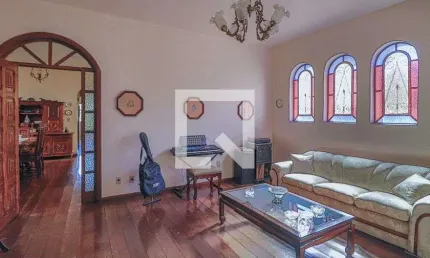 Casa para Venda - Cachoeirinha, 6 Quartos,  360 m² - Belo Horizonte