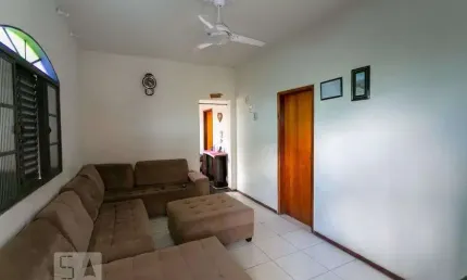 Casa para Venda - Concórdia, 2 Quartos,  400 m² - Belo Horizonte