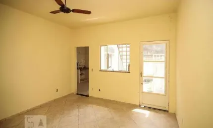Casa para Venda - Piedade, 2 Quartos,  110 m² - Rio de Janeiro