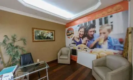 Casa para Venda - Heliópolis, 6 Quartos,  200 m² - Belo Horizonte