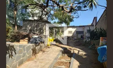 Casa à venda na Rua Corcovado, Jardim América, Belo Horizonte por R$ 540.000