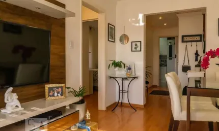 Apartamento para Venda - Vila Ipiranga, 2 Quartos,  56 m² - Porto Alegre