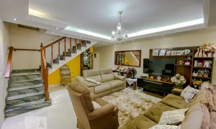 Casa para Venda - Vila Carrão, 4 Quartos,  190 m² - São Paulo