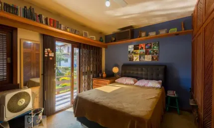 Casa para Venda - Vila Assunção , 4 Quartos,  350 m² - Porto Alegre