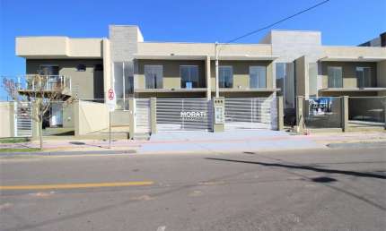 Excelente sobrado na Cidade Jardim, com uma faxada moderna sendo 03 Quartos Com Suite e Closet