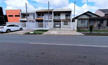 Sobrado com 03 dormitórios sendo 01 suíte no São Pedro