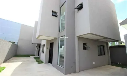 Sobrado com 03 Quartos Sendo uma Suíte no Campo Comprido