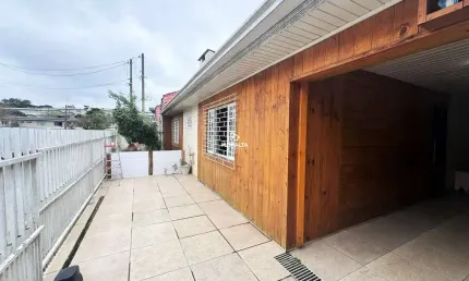 Casa com 3 dormitorios em condominio fechado no Colonia Rio Grande