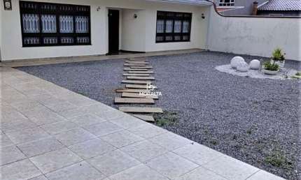 Casa 04 Quartos, Sendo 01 Suíte com Edícula e Espaoço Quintal no Bom Jesus