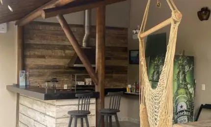 Excelente casa em Lauro de Freitas 5/4 sendo 4 suítes