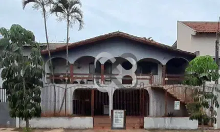 Casa com 3 dormitórios à venda, 270 m² por R$ 550.000,00 - Jardim Presidente - Londrina/PR