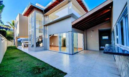 Casa com 6 dormitórios para alugar, 330 m² por R$ 15.400,00/mês - Royal Tennis - Londrina/PR