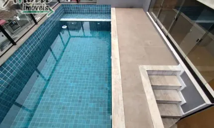 Casa Sobreposta Alta à Venda no Embaré, Santos – 3 Suítes e 2 Vagas – Avanti Imóveis