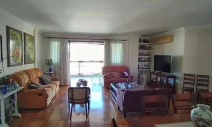 Apartamento Alto Padrão à Venda no Boqueirão em Santos