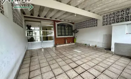Casa para alugar no bairro Esplanada dos Barreiros em São Vicente/SP