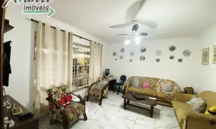 Sobrado com 3 Quartos e 2 Vagas à venda, no bairro Encruzilhada em Santos - SP