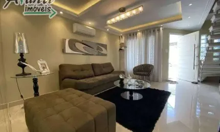 Sobrado à venda no bairro Ponta da Praia em Santos/SP
