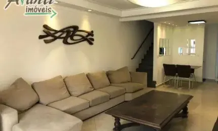 Casa sobreposta alta à venda na Aparecida em Santos – 4 dormitórios, 2 suítes, 2 vagas – R$ 1.300.000