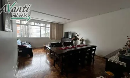 Casa Sobreposta Alta à Venda na Ponta da Praia – 3 Quartos, 2 Vagas e Varanda