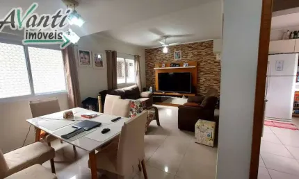 Casa à venda no bairro Vila Cascatinha em São Vicente/SP