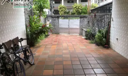 Casa com 4 quartos à venda na Rua Oswaldo Cruz, 379, Boqueirão, Santos