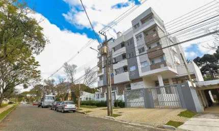 Com vista para a serra do mar e ambientes integrados!