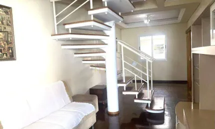 Sobrado com 3 dormitórios à venda, 121 m² por R$ 670.000,00 - Xaxim - Curitiba/PR
