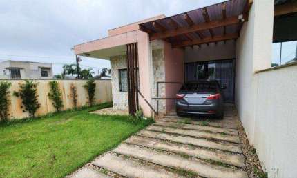 CASA SEMI NOVA EM ITAPOÁ - A APENAS 400 M DA PRAIA!