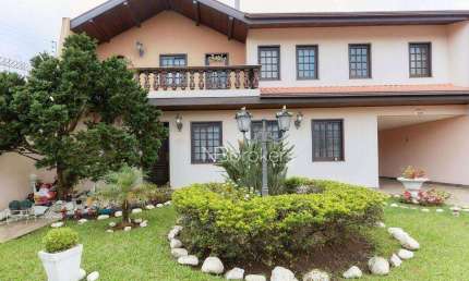OPORTUNIDADE ÚNICA! CASA COMPLETA A 2 QUADRAS DA MANOEL RIBAS