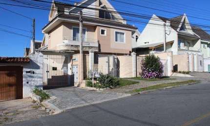 Sobrado com 3 dormitórios à venda, 170 m² por R$ 779.000,00 - Hauer - Curitiba/PR