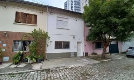 Casa de Vila para Aluguel no Brooklin: 2 Quartos, 2 Banheiros e 100 m² em Santo Amaro, SP