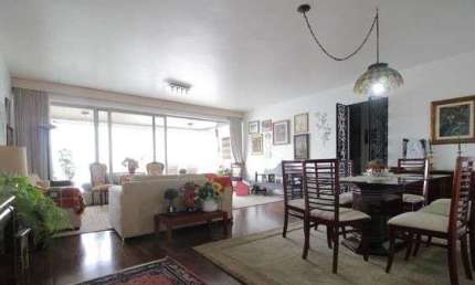 Apartamento de Luxo à Venda em São Paulo-SP, Paraisópolis: 6 Quartos, 1 Suíte, 2 Banheiros, 2 Vagas, 210m²!