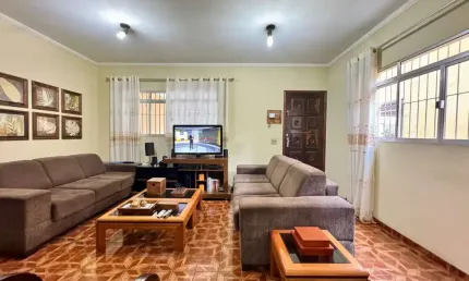 Casa à venda na Rua Fuad Jubran, 174, Campo Limpo, São Paulo