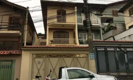 Sobrado à venda no portal do morumbi - vila suzana, com 3 quartos, 3 suítes, 5 banheiros, 3 vagas de garagem, 180m².