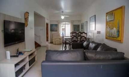 Residência impecável com 5 quartos e 3 suítes na Vila Mariana, São Paulo-SP - Agende sua visita hoje!