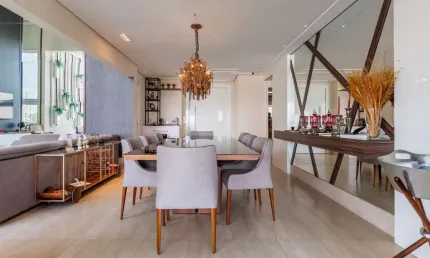 Apartamento de Luxo na Vila Suzana: 3 Quartos, 3 Suítes, 5 Banheiros, 3 Vagas de Garagem - 238m² em São Paulo-SP