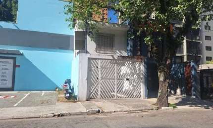 Casa comercial para alugar na Rua Tuim, 299, Vila Uberabinha, São Paulo