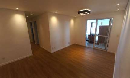 Imperdível oportunidade de apartamento à venda no Portal do Morumbi, São Paulo-SP: 3 quartos, 1 suíte, 3 salas, 3 banheiros, 2 vagas de garagem, 110m²!