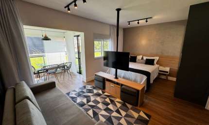 Apartamento para locação de alto padrão na Chácara Santo Antônio, São Paulo-SP - 1 quarto, 1 suíte, 3 salas, 1 banheiro, 2 vagas de garagem - 77m²!