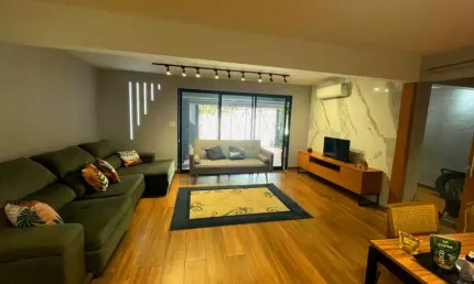 Casa de luxo à venda  ou locação em lar são paulo de 250m². com 3 quartos sendo 2 suítes, 3 salas, 2 banheiros, 2 vagas - imperdível!