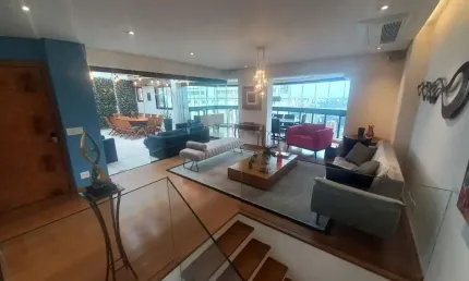 Cobertura de luxo no Jardim Fonte do Morumbi, São Paulo-SP: 3 quartos, 3 suítes, 6 salas, 6 banheiros, 6 vagas, 340m².