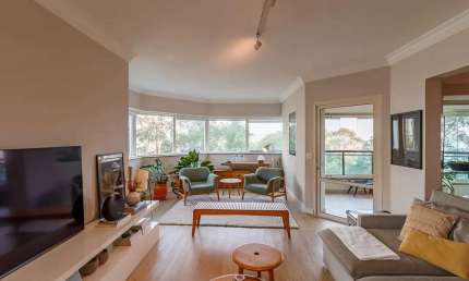 Apartamento com 3 suítes e 4 vagas para venda no Panamby em São Paulo-SP - 225 m² de área!