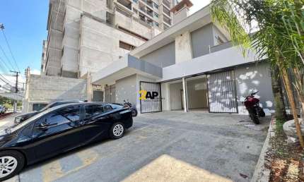 Ponto Comercial/Loja/Box para Aluguel em Santo Amaro